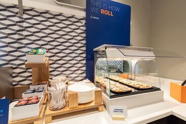 هتل Holiday Inn Exp Winston Salem By Ihg