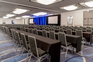 هتل Hyatt Regency Tulsa Downtown