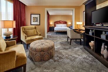 هتل Hyatt Regency Tulsa Downtown