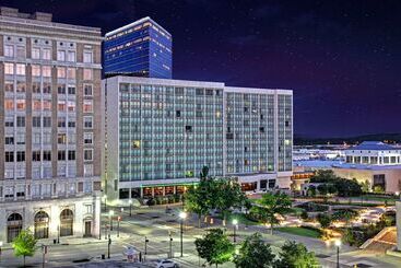 هتل Hyatt Regency Tulsa Downtown