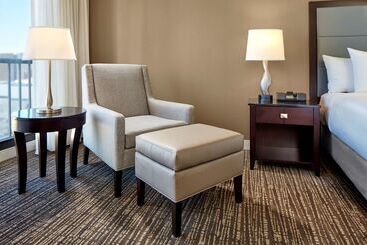هتل Hyatt Regency Tulsa Downtown