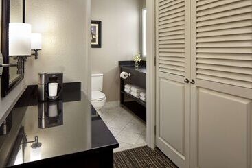 هتل Hyatt Regency Tulsa Downtown