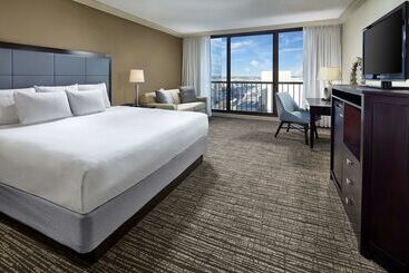 هتل Hyatt Regency Tulsa Downtown