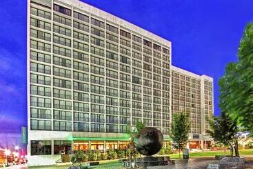 هتل Hyatt Regency Tulsa Downtown