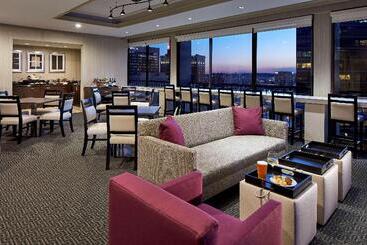 هتل Hyatt Regency Tulsa Downtown