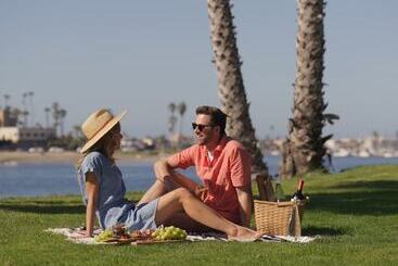 هتل Paradise Point Resort & Spa