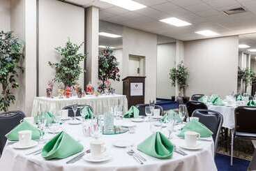 هتل Ramada Plaza By Wyndham Albany
