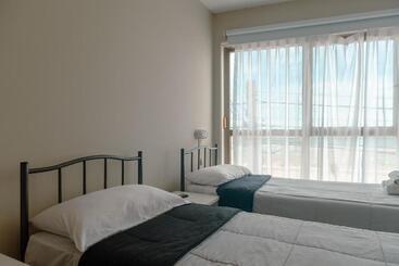 هتل Rayentray Hostal