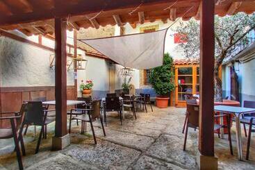 هتل روستایی Posada Restaurante Casa De La Sal