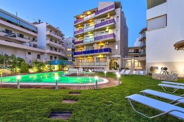 Leonidas Hotel & Apartments