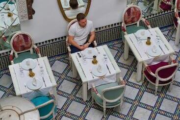 Riad Maison Bleue And Spa