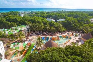 Sandos Caracol Eco Resort  All Inclusive