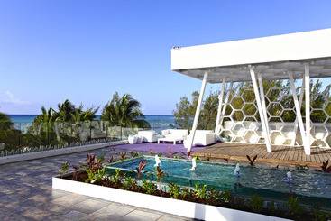 Sandos Caracol Eco Resort  All Inclusive