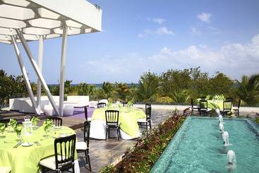 Sandos Caracol Eco Resort  All Inclusive