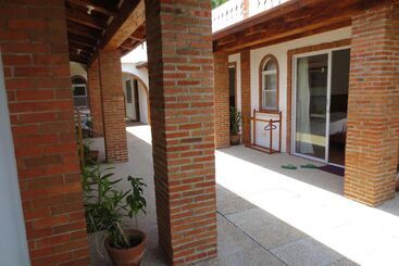 Отель Amihan Home
