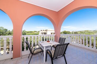 هتل Arazzo Apartments