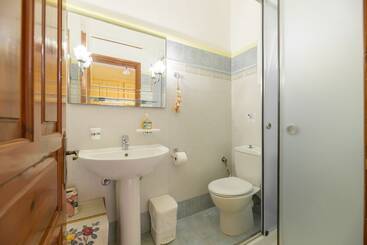 هتل Arazzo Apartments