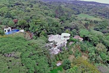 هتل Finca Rosa Blanca Coffee Farm And Inn