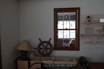 هتل Guest House Bunk