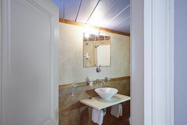 هتل Guesthouse Lila