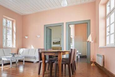 هتل Guesthouse Lila