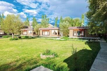 هتل Le Mentok Wellness Resort