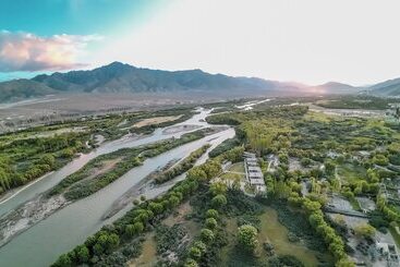 هتل Le Mentok Wellness Resort