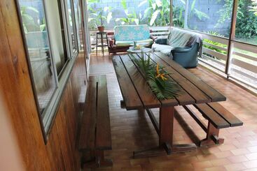 هتل Pension Te Miti  Hostel