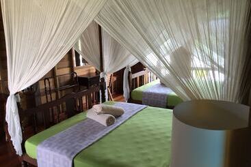 هتل Tanabendang Banglos