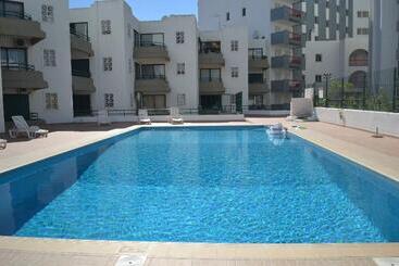 آپارتمان Algamar By Garvetur