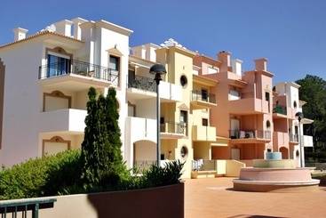 Eden Village Apartamentos