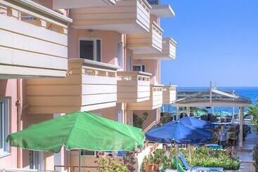 Fereniki Resort & Spa