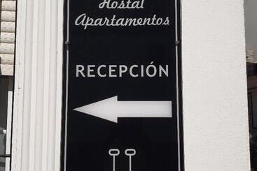 مسافرخانه Abril Nerja