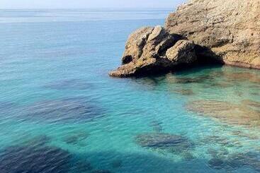 مسافرخانه Abril Nerja