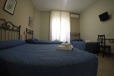 Hostal El Pilar