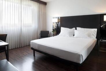 Ac Hotel Padova By Marriott