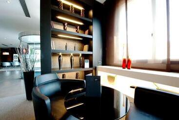 Ac Hotel Padova By Marriott