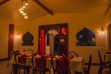 هتل Arenal Volcano Inn