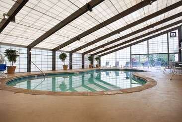 هتل Best Western Plus New Englander