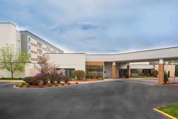 هتل Best Western Plus New Englander