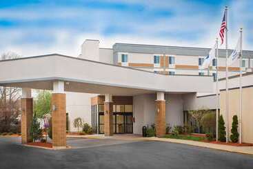 هتل Best Western Plus New Englander