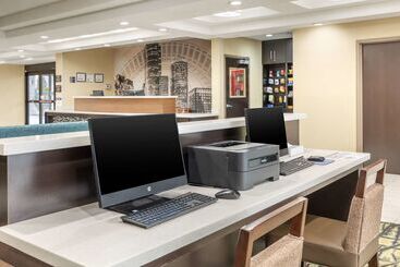 هتل Best Western Plus New Englander