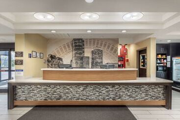 هتل Best Western Plus New Englander