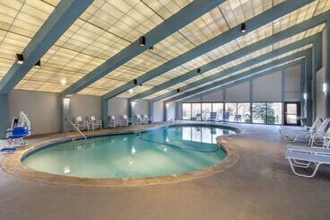 هتل Best Western Plus New Englander