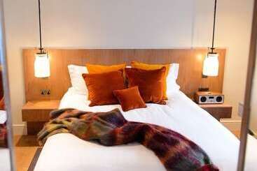 Bingham Riverhouse - Richmond Upon Thames