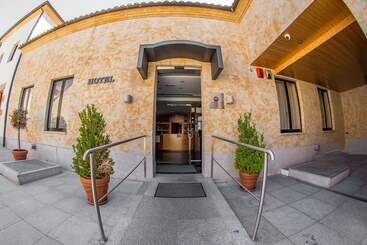 Hospedium Hotel Casino Del Tormes