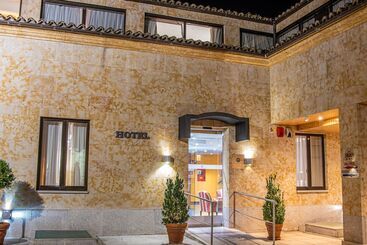 Hospedium Hotel Casino Del Tormes
