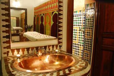 هتل Riad El Ghalia