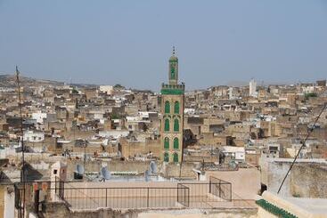 هتل Riad El Ghalia
