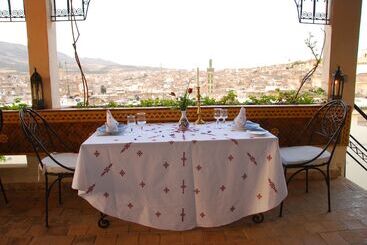 هتل Riad El Ghalia